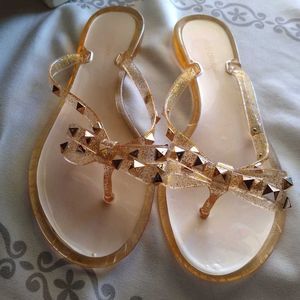 Wild Diva Lounge Women's Jelly Thong Sandals Metallic Clear Studded Slip On 8